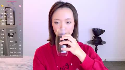 YoYo online show from November 23, 6:00 am