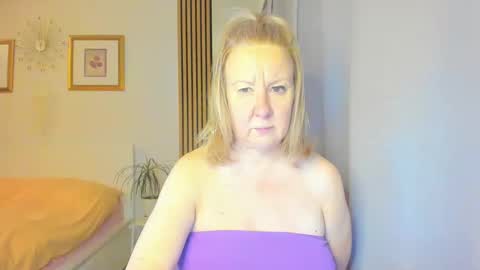 Nicole online show from February 5, 8:46 pm