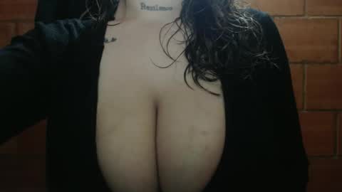 Sam online show from January 18, 11:14 pm