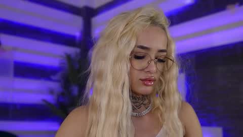 blondie_muller online show from November 12, 9:28 pm