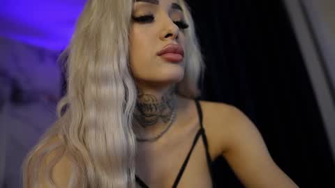 blondie_muller online show from April 13, 8:02 pm