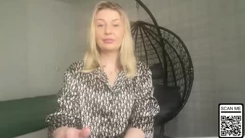 blondie_xoxoxo online show from April 12, 12:53 pm