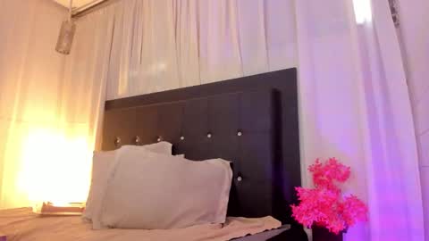 bloom_bbc online show from November 19, 1:21 pm