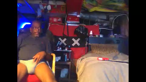 BLOWFLY online show from November 25, 5:12 pm