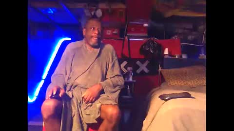 BLOWFLY online show from November 22, 5:11 pm