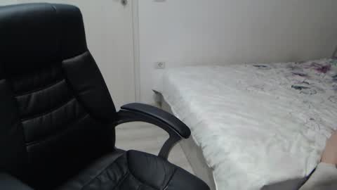 Juliet online show from February 6, 6:43 pm