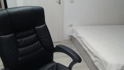 Juliet online show from September 30, 4:06 pm