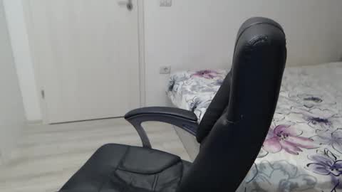 Juliet online show from January 12, 6:37 pm