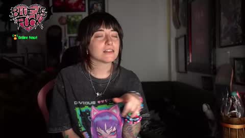 Blue online show from February 26, 2:04 am