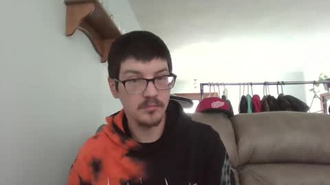 Blue B. Hyena online show from December 2, 7:12 pm