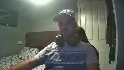 Snapshot of bluebirdflame1 chatting on October 24, 9:48 pm bluebirdflame1 online show from October 24, 9:48 pm