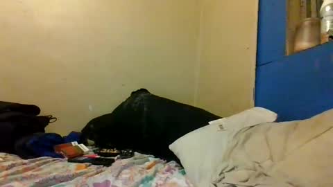 bluedemoneyes1986 online show from March 8, 1:50 am