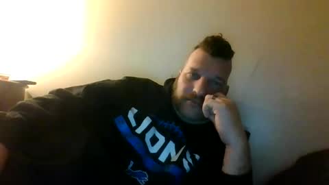 bluedemoneyes1986 online show from February 17, 4:42 am