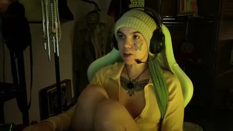 Blue online show from February 13, 9:20 am