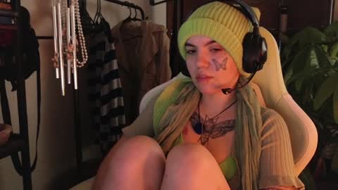 Blue online show from February 7, 7:07 am