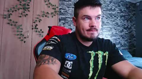 blueeyeboy0 online show from November 17, 6:49 am