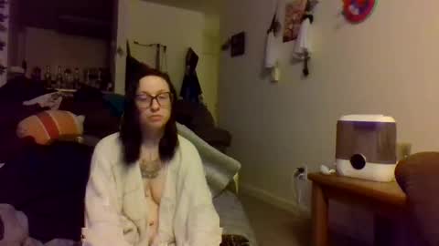 Blueeyedbeauty online show from November 8, 1:52 am