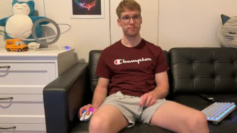 blueeyedtallguy online show from January 8, 1:42 am