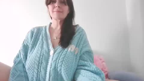 BlueEyes40DDDs online show from November 24, 11:36 pm