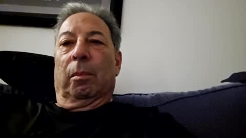 blueisles online show from February 18, 3:21 am