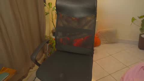 FLORAA online show from September 30, 3:00 pm