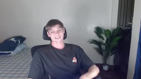 blueeyedboyisasia online show from August 4, 2:57 pm
