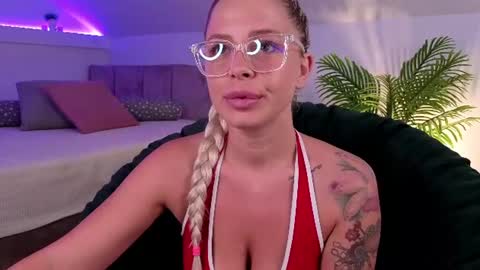Kate online show from August 5, 1:46 am