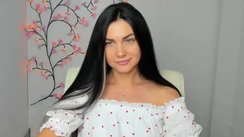 Kelly online show from June 18, 8:09 am
