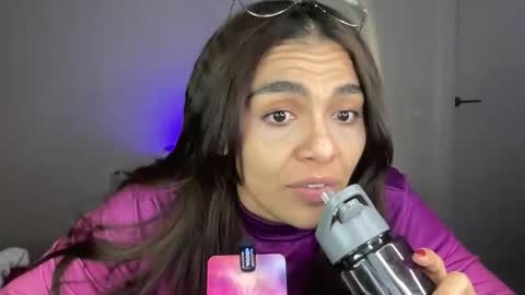 blumakinsey_ online show from January 7, 4:56 pm