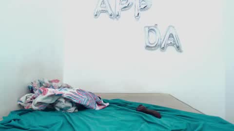Snapshot of blumbum chatting on February 17, 10:38 pm Hey guysI am BrendaWelcome my room online show from February 17, 10:38 pm
