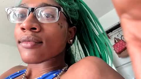 BLUSHBITXH online show from December 10, 7:22 pm