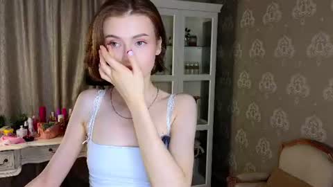 Mary online show from July 2, 5:07 pm