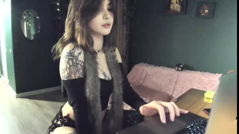 Adelina  online show from January 10, 9:53 pm