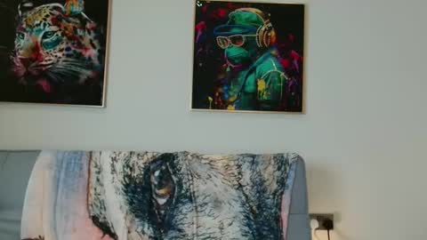 to see lou offline  online show from February 14, 2:09 pm