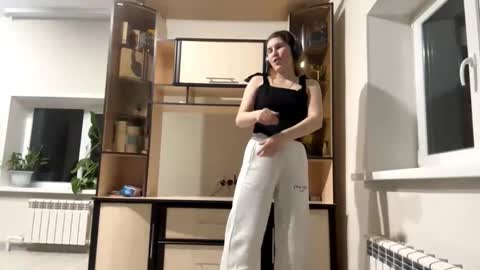 Kate online show from March 7, 3:56 pm