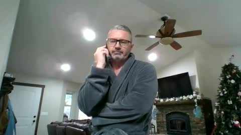Snapshot of bobjones5003 chatting on December 6, 8:34 pm bobjones5003 online show from December 6, 8:34 pm