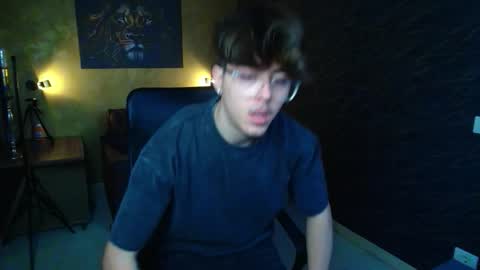 BodhiHayes online show from April 16, 4:23 am