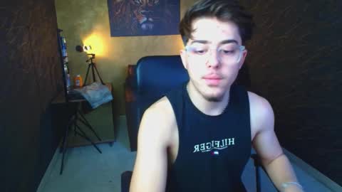 BodhiHayes online show from April 7, 5:42 am