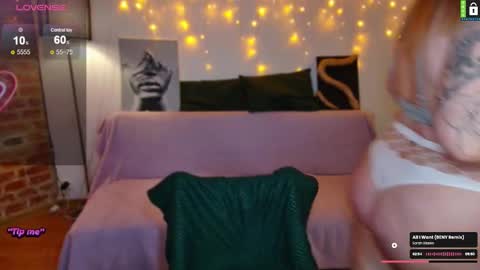  Lina  online show from January 30, 6:32 pm