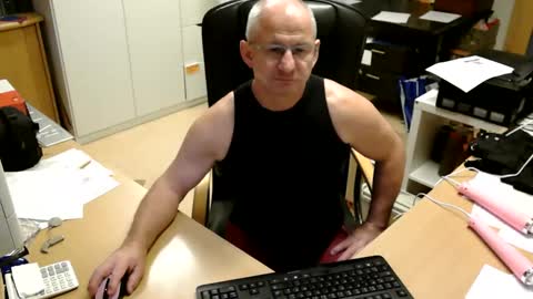 bodymen1 online show from September 26, 7:38 am