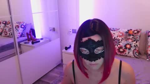 Lucy online show from February 16, 2:37 pm