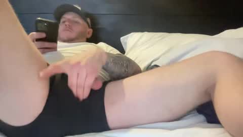 boner4you1994 online show from February 9, 8:13 pm