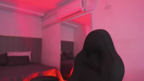 Bonnie  online show from November 27, 12:24 pm