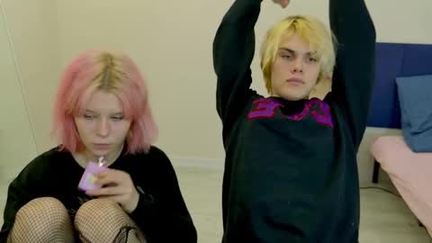 Jessy  Mark online show from November 4, 5:36 pm