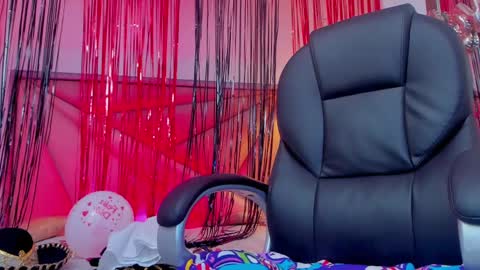   online show from February 15, 7:27 am