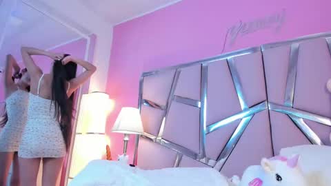 Bonnie  online show from February 10, 5:30 pm