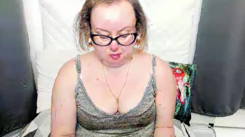 Bonnie online show from February 16, 8:56 am