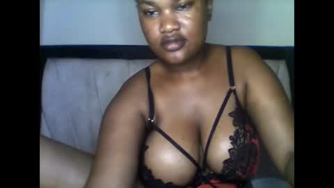 boobylicious012 online show from April 29, 9:14 am