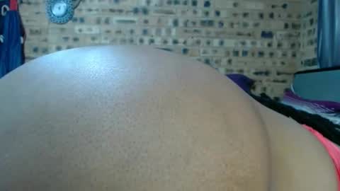 bootytwerkxxx online show from March 21, 8:52 am