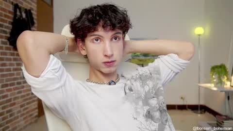 Bream online show from October 23, 3:35 pm